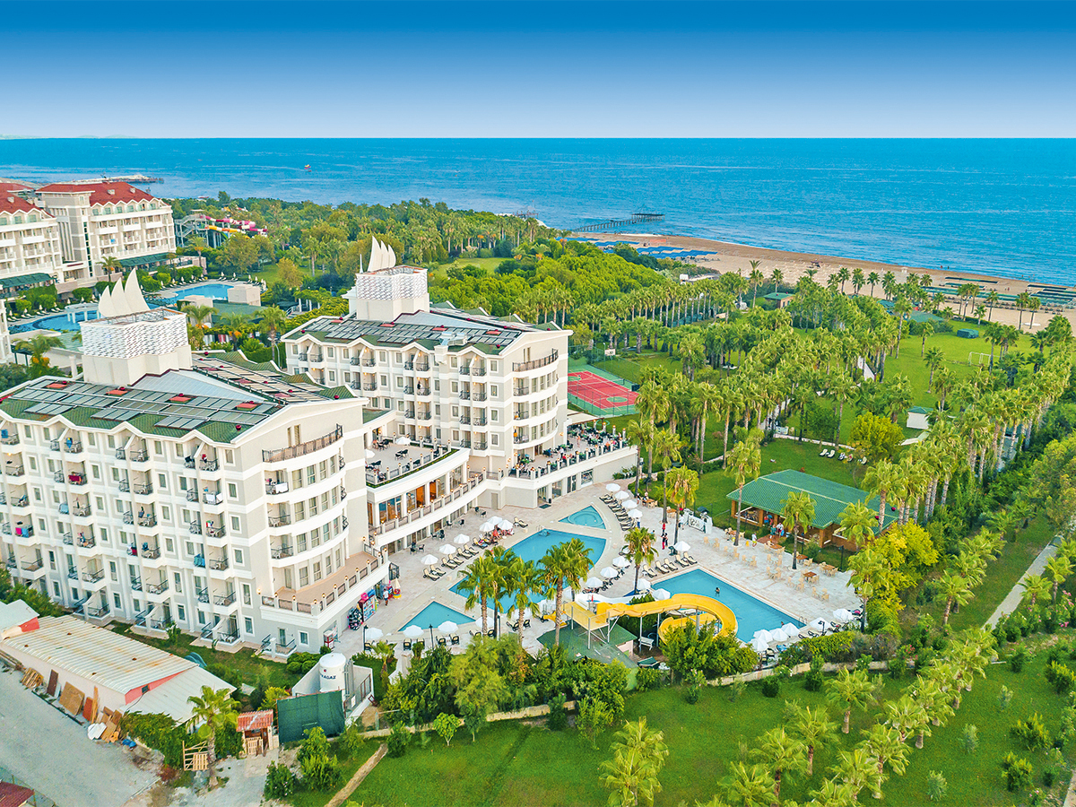 Buche jetzt deinen Traumurlaub im Hotel Royal Atlantis Beach in  ➝ schon ab 969 €!