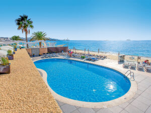 Buche jetzt deinen Traumurlaub im Hotel Sal Rossa in  ➝ schon ab 894 €!