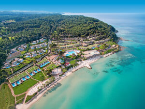 Buche jetzt deinen Traumurlaub im Hotel Sani Club in  ➝ schon ab 2437 €!