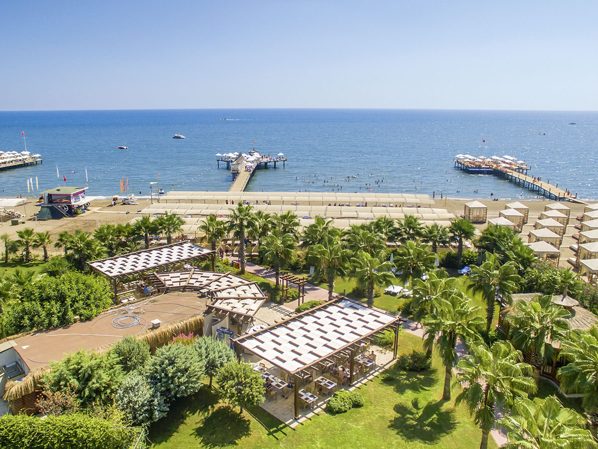 Buche jetzt deinen Traumurlaub im Hotel Saturn Palace Resort in  ➝ schon ab 1198 €!