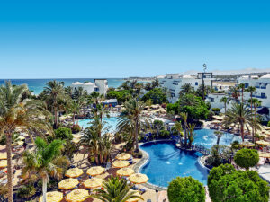 Buche jetzt deinen Traumurlaub im Hotel Seaside Los Jameos in  ➝ schon ab 967 €!