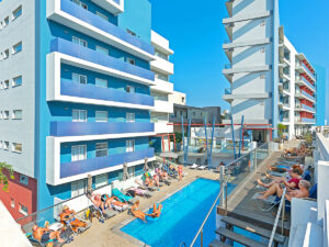 Buche jetzt deinen Traumurlaub im Hotel Semiramis City in  ➝ schon ab 715 €!