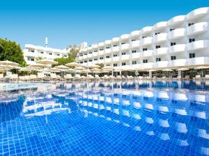 Buche jetzt deinen Traumurlaub im Hotel Sentido Fido Tucan in  ➝ schon ab 787 €!