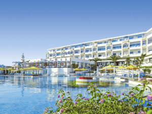 Buche jetzt deinen Traumurlaub im Hotel Serita Beach in  ➝ schon ab 1110 €!