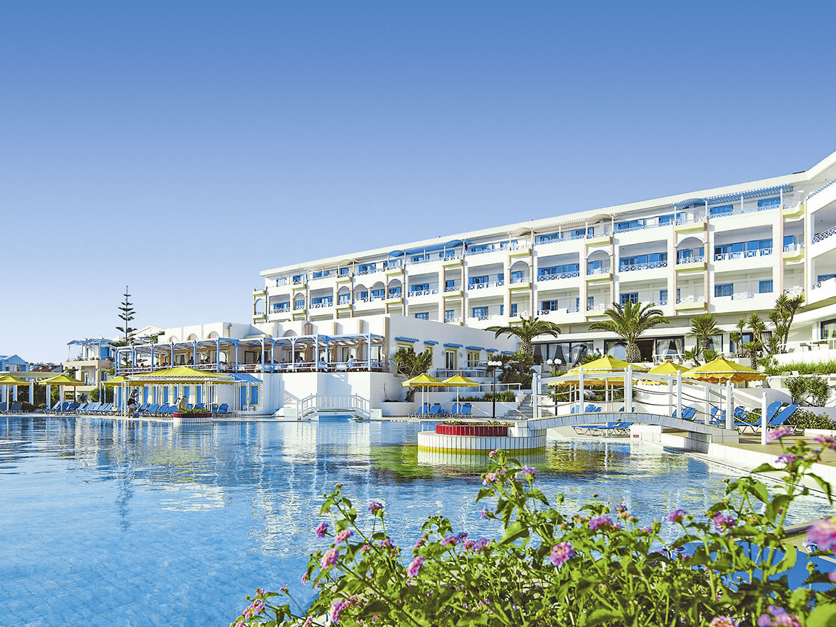 Buche jetzt deinen Traumurlaub im Hotel Serita Beach in  ➝ schon ab 1110 €!