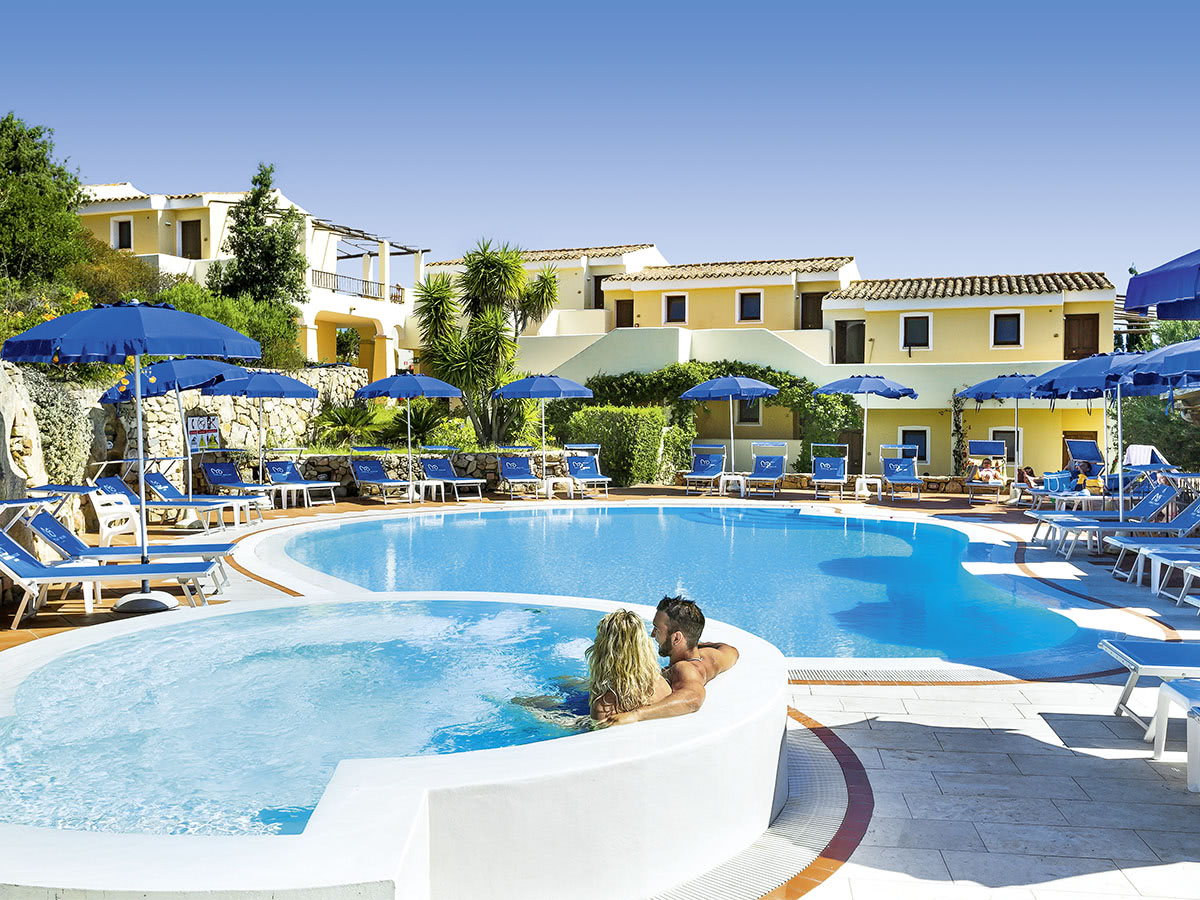 Buche jetzt deinen Traumurlaub im Hotel Stelle Marine in  ➝ schon ab 1244 €!