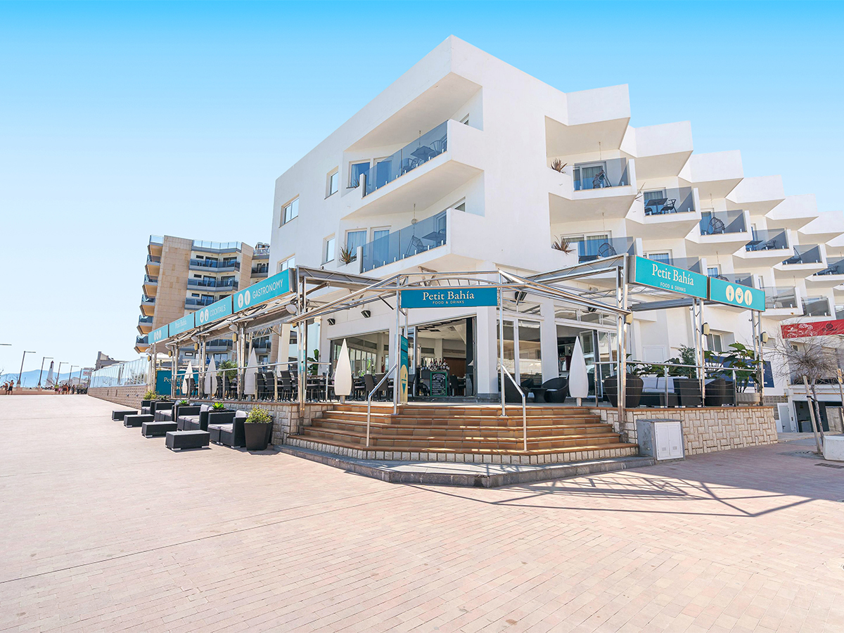 Buche jetzt deinen Traumurlaub im Hotel THB Gran Bahía in  ➝ schon ab 732 €!