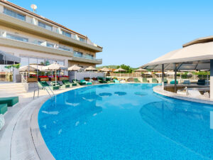 Buche jetzt deinen Traumurlaub im Hotel The Dome Luxury in  ➝ schon ab 798 €!