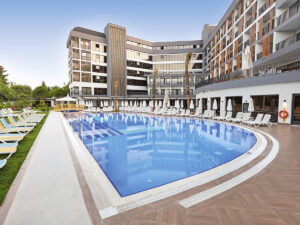 Buche jetzt deinen Traumurlaub im Hotel The Raga Side – à la carte Dining in  ➝ schon ab 1067 €!