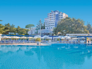 Buche jetzt deinen Traumurlaub im Hotel Valamar Diamant in  ➝ schon ab 833 €!