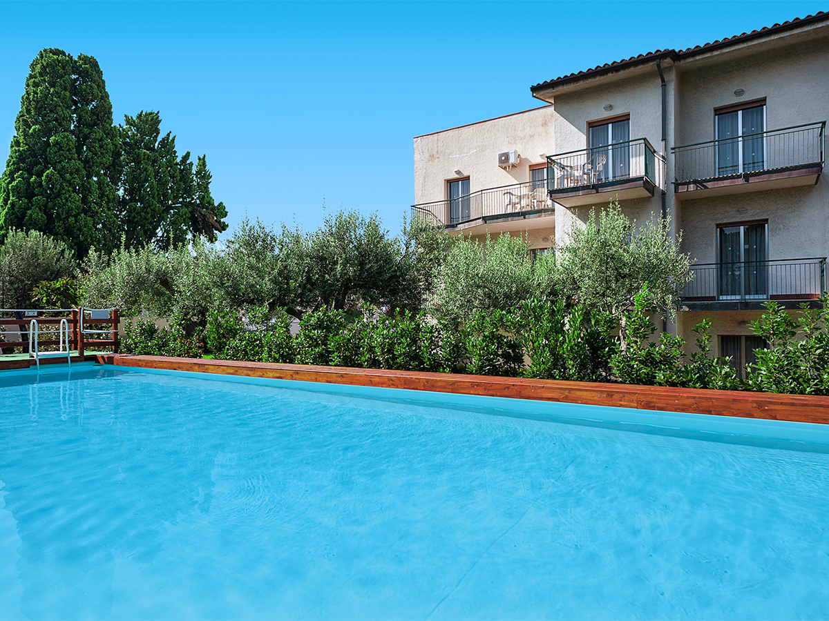 Buche jetzt deinen Traumurlaub im Hotel Villa Collina in  ➝ schon ab 699 €!