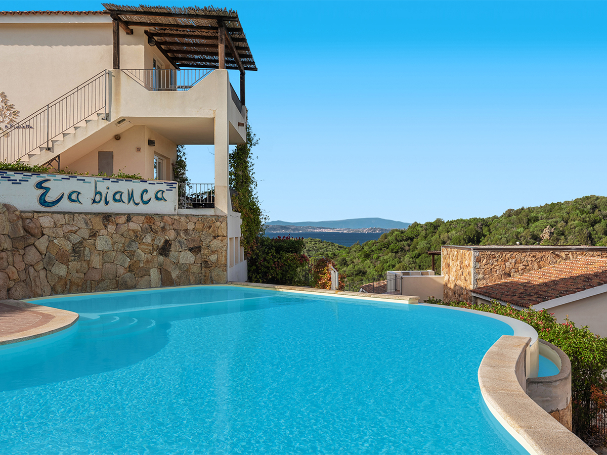 Buche jetzt deinen Traumurlaub im Hotel Villagio Ea Bianca in  ➝ schon ab 606 €!
