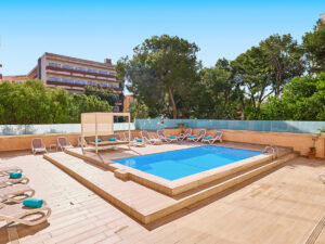 Buche jetzt deinen Traumurlaub im Hotel Welikehotel Fenix in  ➝ schon ab 618 €!