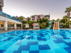 Buche jetzt deinen Traumurlaub im Hotel White City Beach in  ➝ schon ab 621 €!