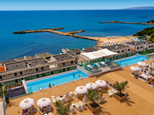 Buche jetzt deinen Traumurlaub im Hotel White Lagoon in  ➝ schon ab 717 €!