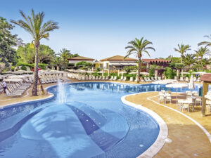 Buche jetzt deinen Traumurlaub im Hotel Zafiro Menorca in  ➝ schon ab 845 €!