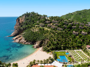 Buche jetzt deinen Traumurlaub im Hotel Zel Costa Brava in  ➝ schon ab 1024 €!