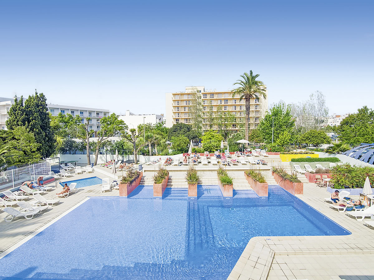 Buche jetzt deinen Traumurlaub im Hotel azuline Pacific in  ➝ schon ab 642 €!