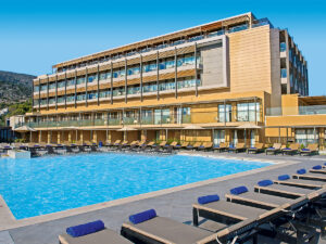 Buche jetzt deinen Traumurlaub im I-Resort Beach Hotel in  ➝ schon ab 1376 €!