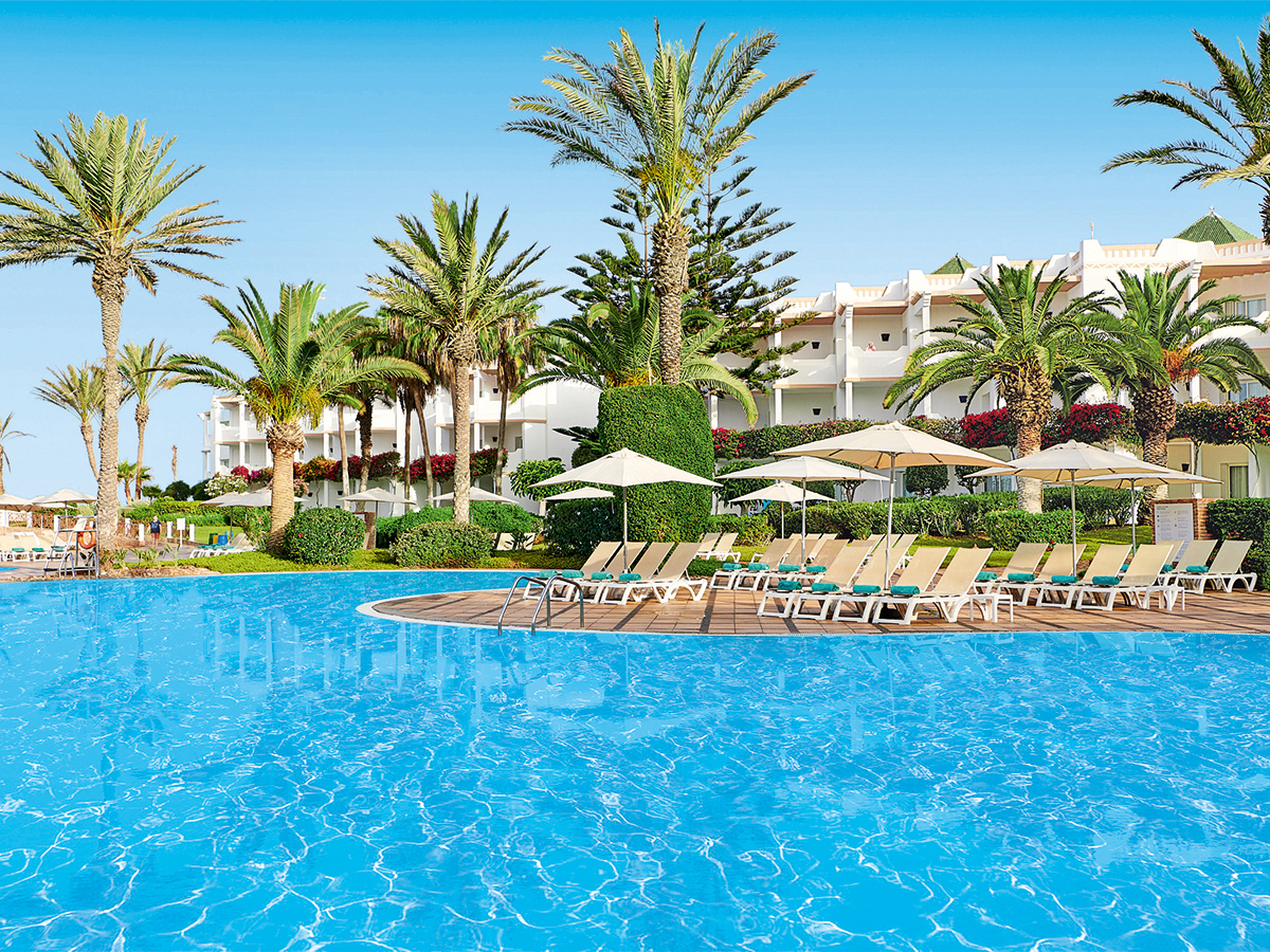 Buche jetzt deinen Traumurlaub im Iberostar Waves Founty Beach in  ➝ schon ab 795 €!
