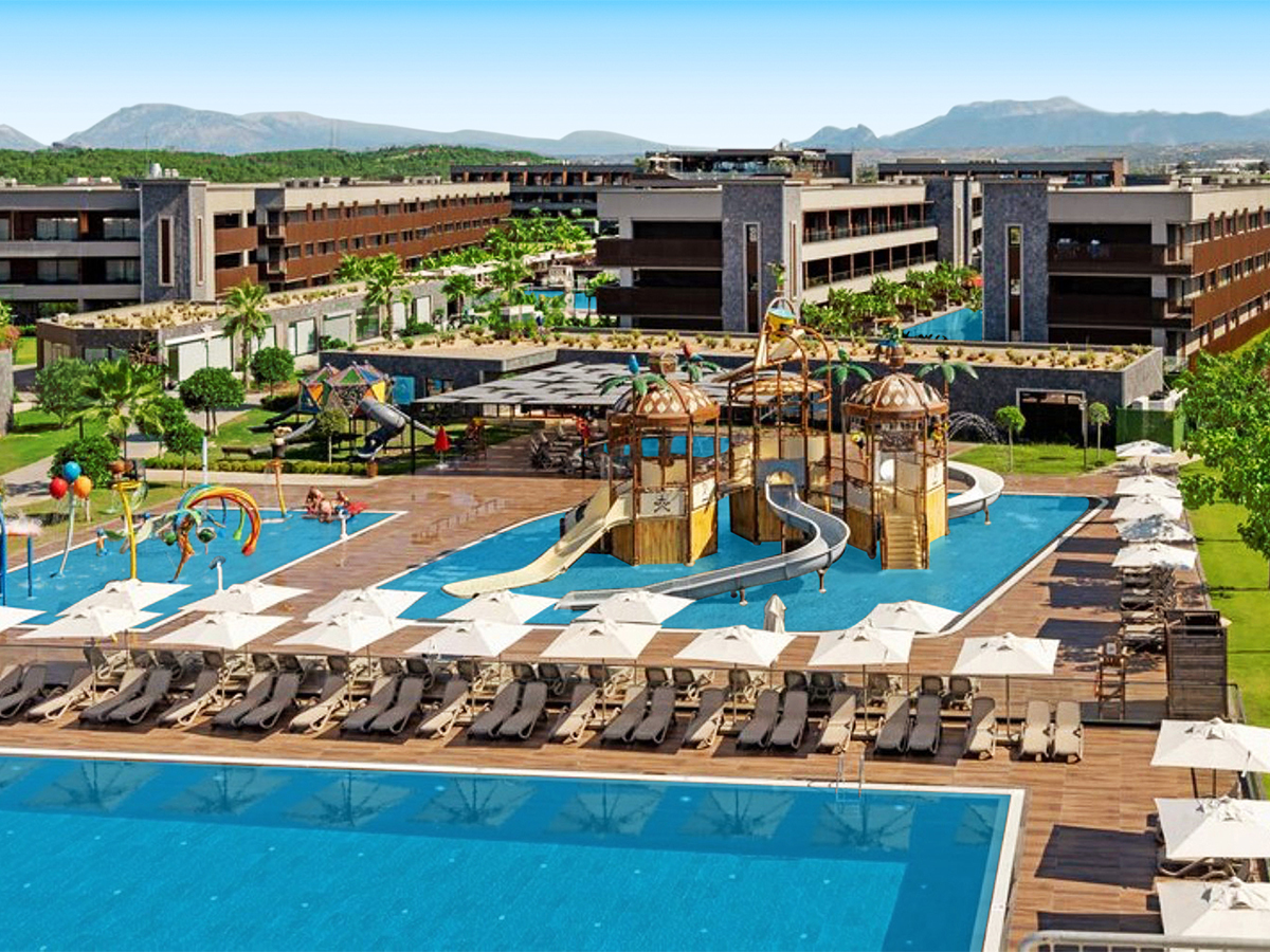 Buche jetzt deinen Traumurlaub im Jacaranda Luxury Resort in  ➝ schon ab 1038 €!