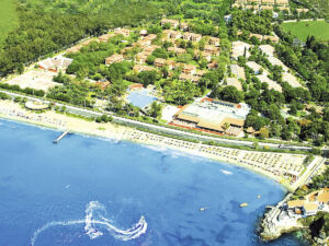 Buche jetzt deinen Traumurlaub im Kustur Club Holiday Village in  ➝ schon ab 764 €!