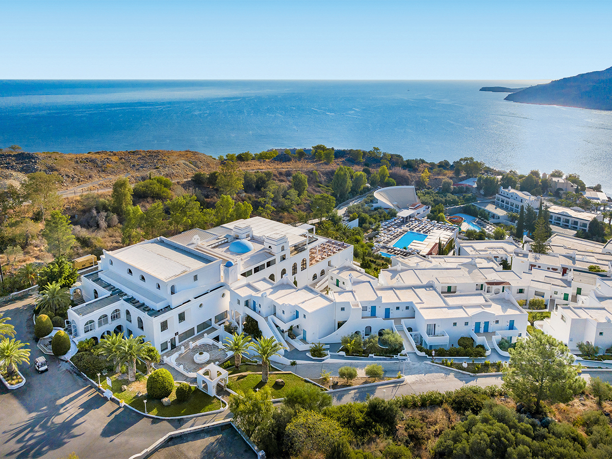Buche jetzt deinen Traumurlaub im Lindos Village Resort & Spa in  ➝ schon ab 813 €!