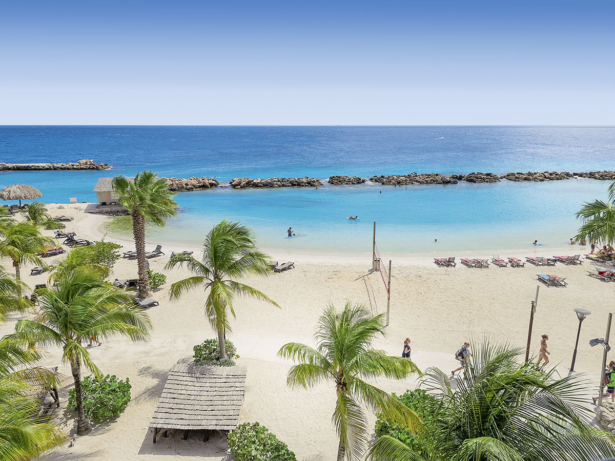 Buche jetzt deinen Traumurlaub im LionsDive Beach Resort in  ➝ schon ab 1972 €!