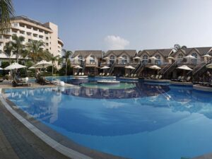 Buche jetzt deinen Traumurlaub im Long Beach Alanya in  ➝ schon ab 912 €!