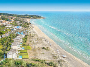 Buche jetzt deinen Traumurlaub im Mandola Rosa - A Grecotel Resort to Live at Riviera Olympia in  ➝ schon ab 1531 €!
