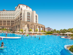 Buche jetzt deinen Traumurlaub im Melas Hotel Lara in  ➝ schon ab 701 €!