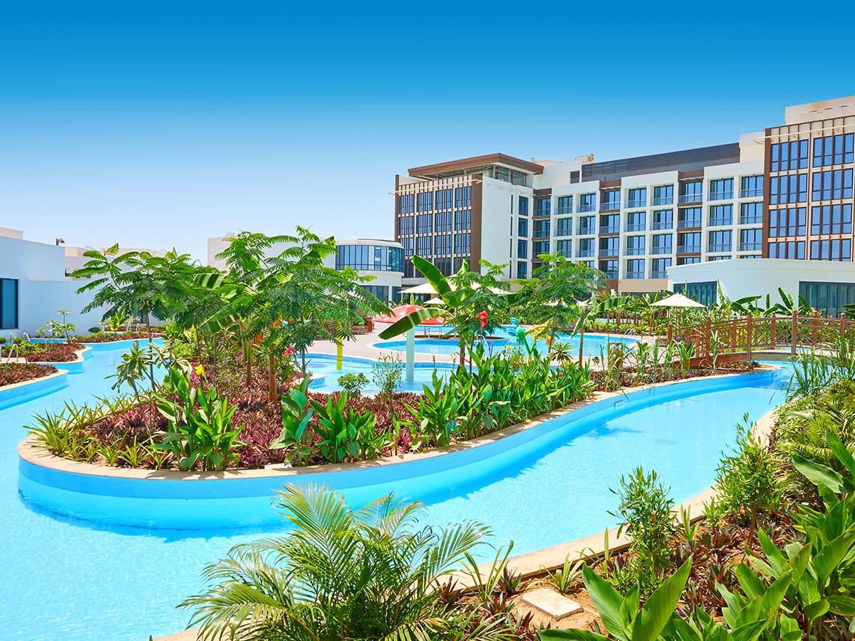 Buche jetzt deinen Traumurlaub im Millennium Resort Salalah in  ➝ schon ab 1175 €!