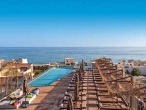 Buche jetzt deinen Traumurlaub im Minos Ambassador in  ➝ schon ab 1182 €!