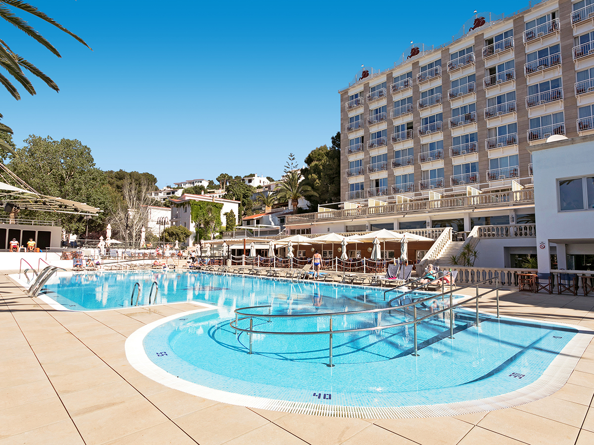 Buche jetzt deinen Traumurlaub im Minura Cala Galdana & App. D'Aljandar in  ➝ schon ab 731 €!