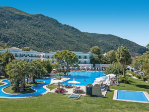 Buche jetzt deinen Traumurlaub im Mitsis Galini in  ➝ schon ab 1019 €!
