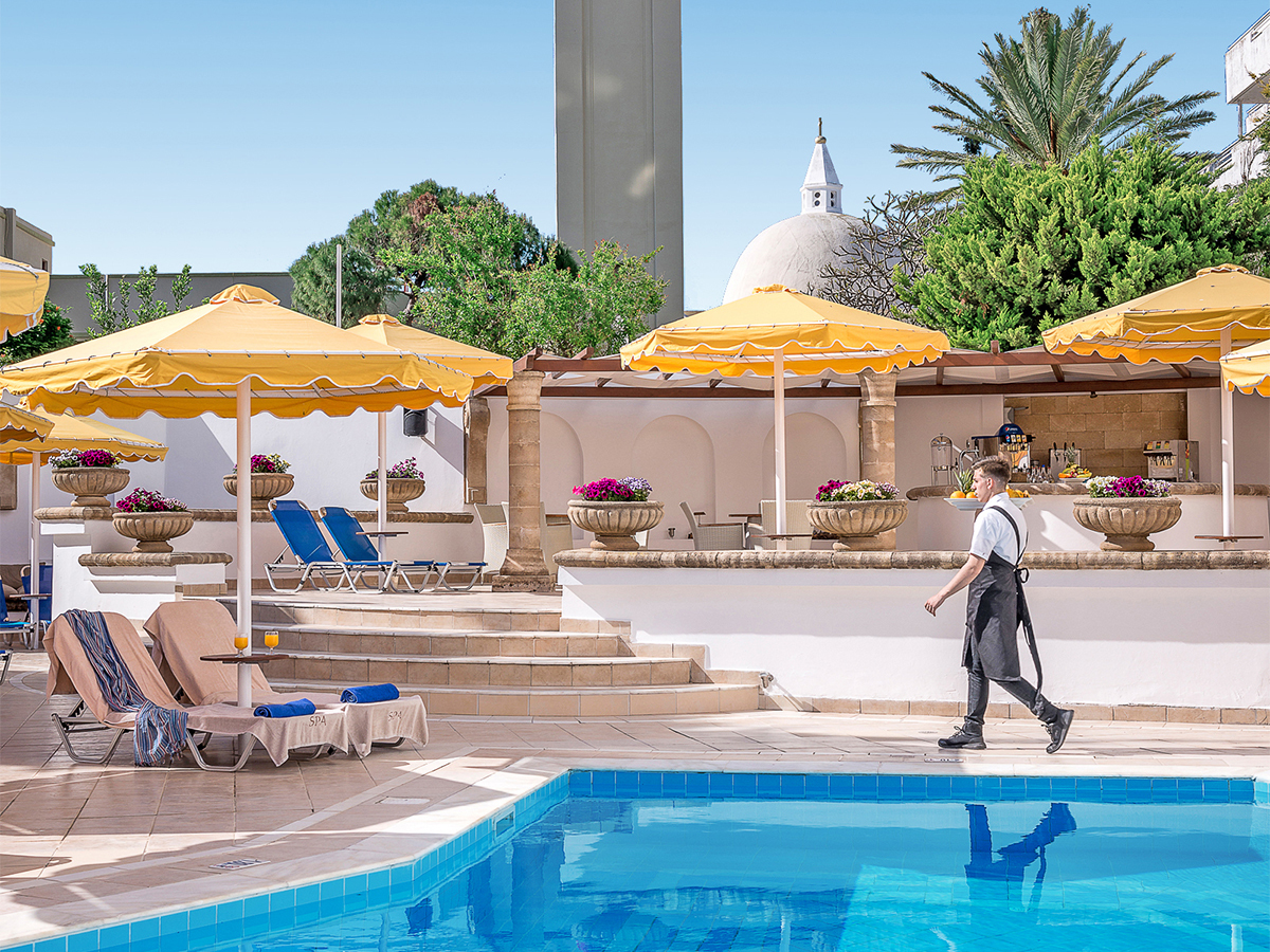 Buche jetzt deinen Traumurlaub im Mitsis Petit Palais in  ➝ schon ab 871 €!