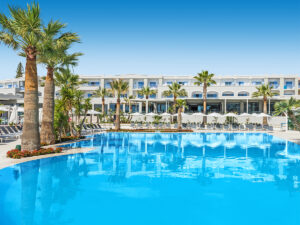 Buche jetzt deinen Traumurlaub im Mitsis Rodos Village in  ➝ schon ab 1182 €!