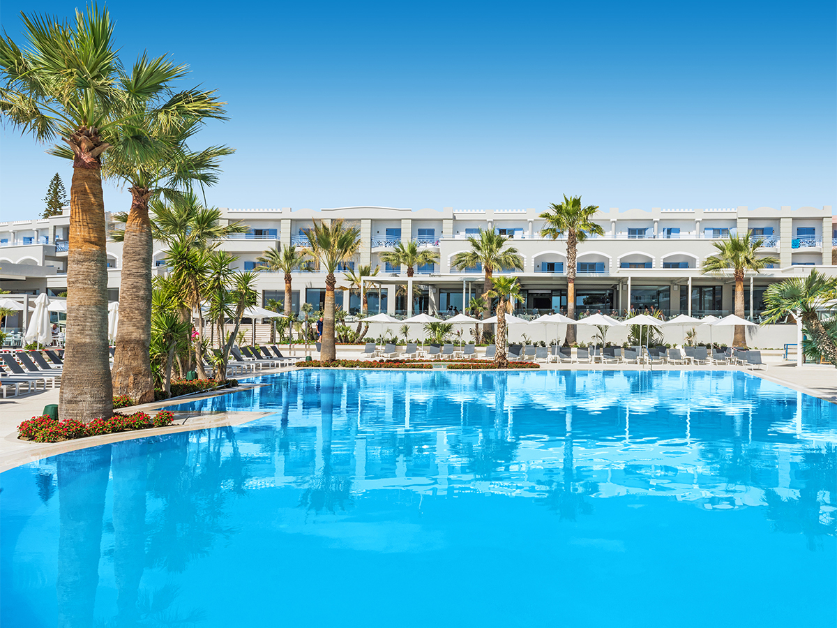 Buche jetzt deinen Traumurlaub im Mitsis Rodos Village in  ➝ schon ab 1182 €!