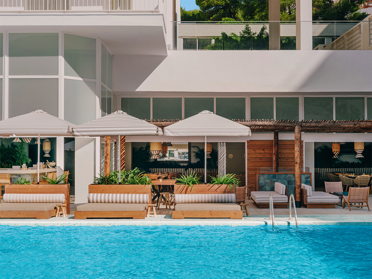 Buche jetzt deinen Traumurlaub im Mondrian Hotel Ibiza in  ➝ schon ab 993 €!