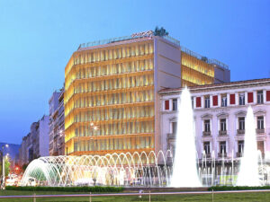 Buche jetzt deinen Traumurlaub im Moxy Athens City in  ➝ schon ab 945 €!