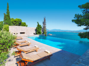 Buche jetzt deinen Traumurlaub im Nafplia Palace in  ➝ schon ab 1572 €!