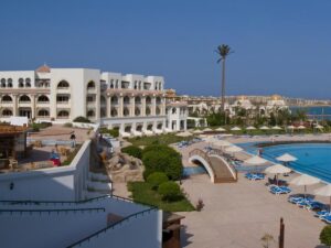 Buche jetzt deinen Traumurlaub im Old Palace Resort in  ➝ schon ab 705 €!