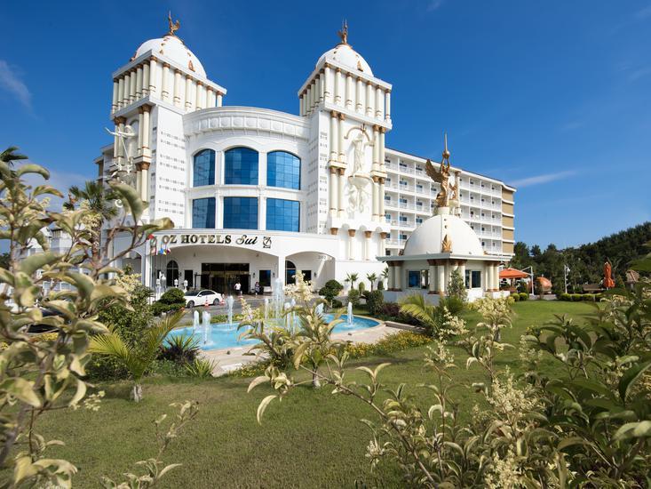 Buche jetzt deinen Traumurlaub im Oz Hotels Sui in  ➝ schon ab 700 €!