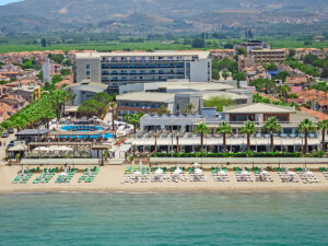 Buche jetzt deinen Traumurlaub im Palm Wings Beach Resort & Spa Kusadasi in  ➝ schon ab 738 €!