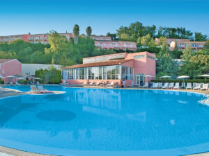 Buche jetzt deinen Traumurlaub im Panorama Sidari Hotel in  ➝ schon ab 767 €!