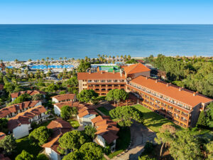 Buche jetzt deinen Traumurlaub im Papillon Belvil Hotel Village in  ➝ schon ab 1404 €!