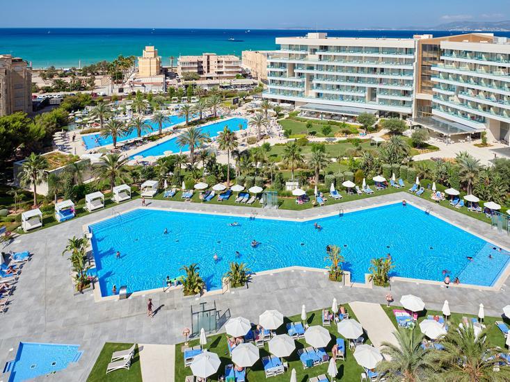 Buche jetzt deinen Traumurlaub im Playa de Pa Pal. Hipotels in  ➝ schon ab 1180 €!