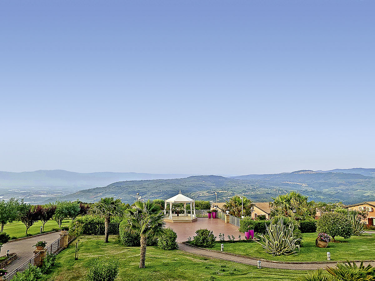 Buche jetzt deinen Traumurlaub im Popilia Country Resort in ➝ schon ab 641 €!