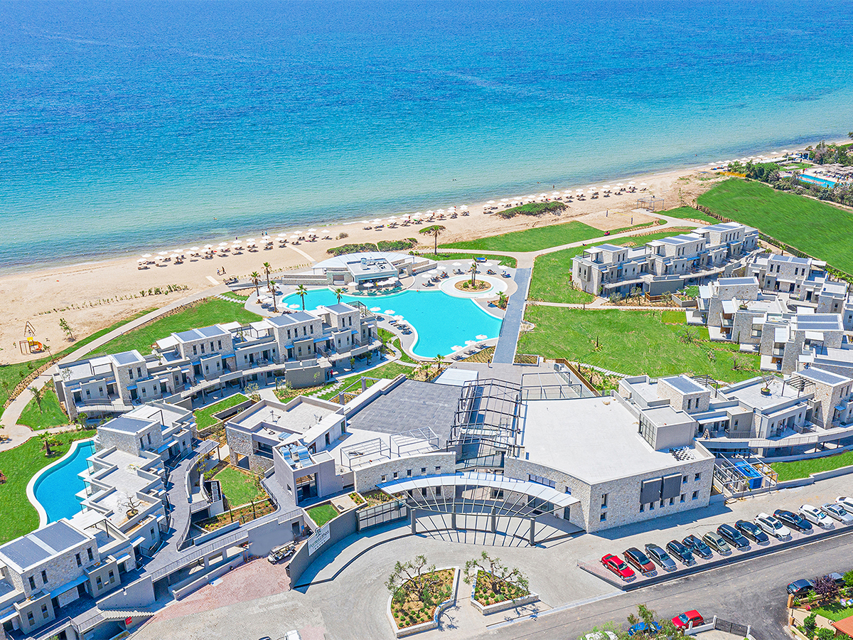 Buche jetzt deinen Traumurlaub im Portes Lithos Luxury Resort in  ➝ schon ab 1053 €!