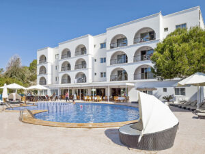 Buche jetzt deinen Traumurlaub im Puerto Cala Vadella App. in  ➝ schon ab 771 €!